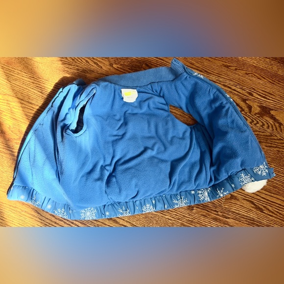 Crazy 8 Blue Snowflake Puffer Vest w/ Puff Ball Zipper Pull toddler sz 2/3 years - Picture 5 of 5